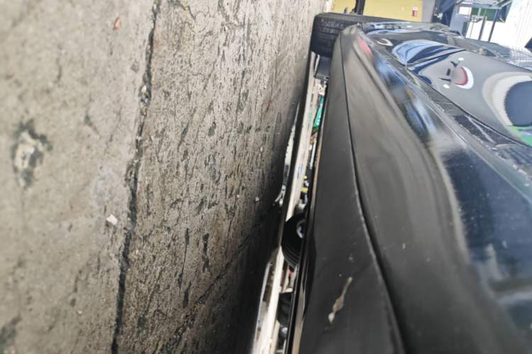 Used Tesla Model 3 2019 Standard Range Rear-Drive Upgraded Version Left Side Sill