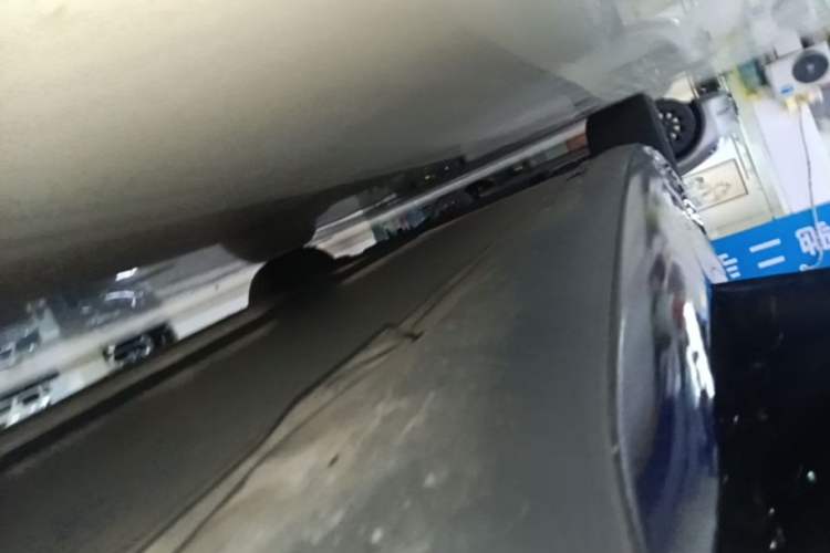 Used Tesla Model 3 2019 Long-Range Rear-Wheel-Drive Version Left Side Sill