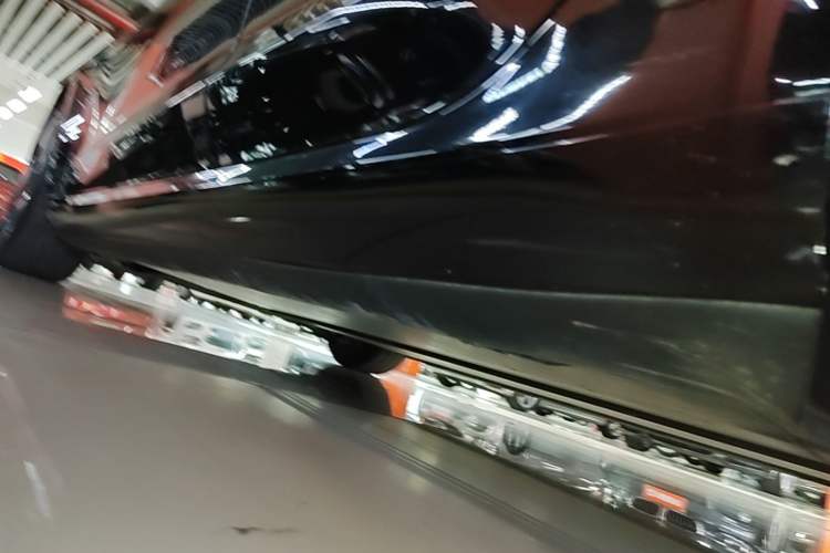 Used Tesla Model 3 2019 Standard Range Rear-Drive Upgraded Version Left Side Sill
