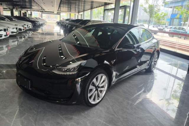 Tesla Model 3 2019 Standard Range Rear-Drive Upgraded Version d’occasion