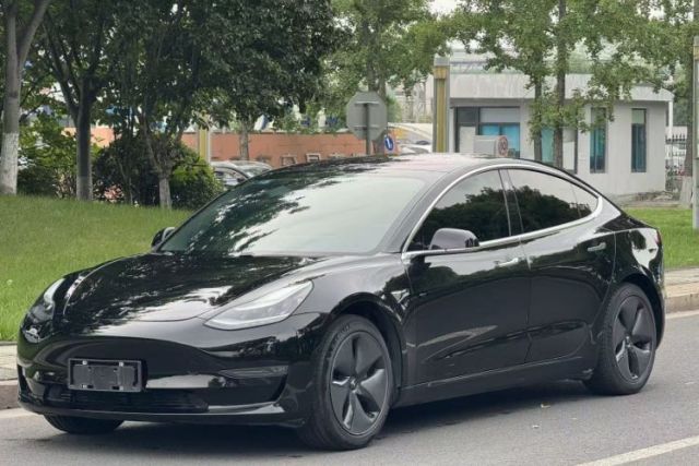 Used Tesla Model 3 2019 Long-Range Rear-Wheel-Drive Version