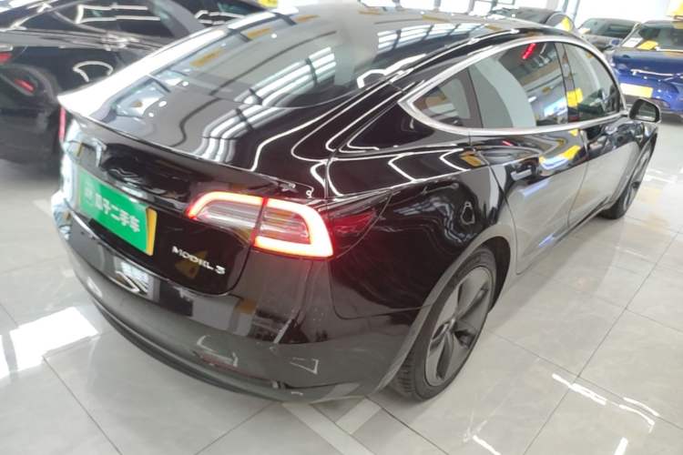 Used Tesla Model 3 2019 Standard Range Rear-Drive Upgraded Version Rear Right 45 Deg