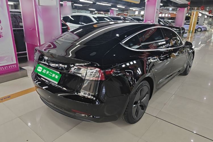 Used Tesla Model 3 2019 Long-Range Rear-Wheel-Drive Version Rear Right 45 Deg