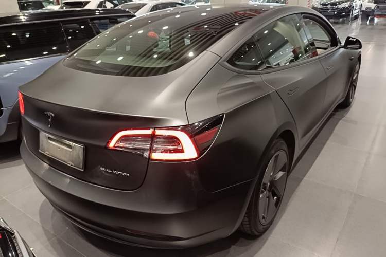 Used Tesla Model 3 2019 Long-Range All-Wheel-Drive Version Rear Right 45 Deg