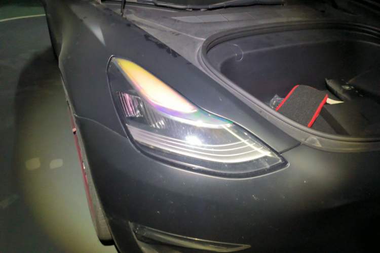 Used Tesla Model 3 2019 Long-Range Rear-Wheel-Drive Version Right Front Headlight