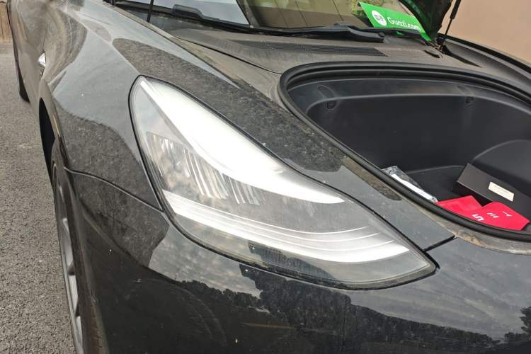 Used Tesla Model 3 2019 Long-Range Rear-Wheel-Drive Version Right Front Headlight