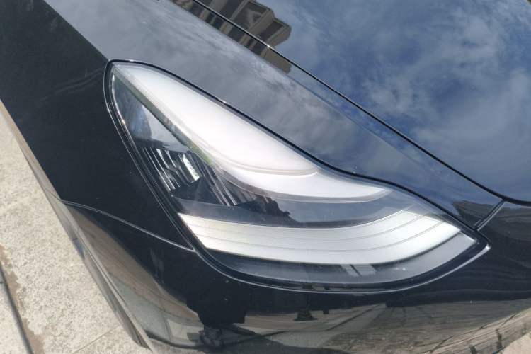 Used Tesla Model 3 2019 Standard Range Rear-Drive Upgraded Version Right Front Headlight