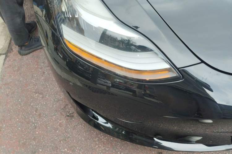 Used Tesla Model 3 2019 Standard Range Rear-Wheel Drive Upgraded Version (60 kWh) Right Front Headlight