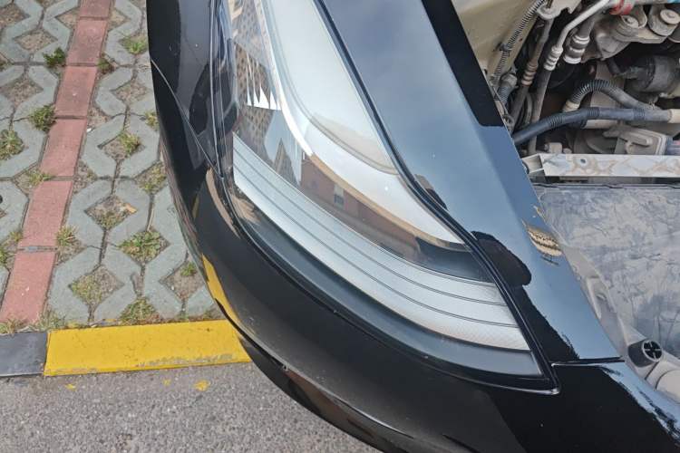 Used Tesla Model 3 2019 Long-Range All-Wheel-Drive Version Right Front Headlight