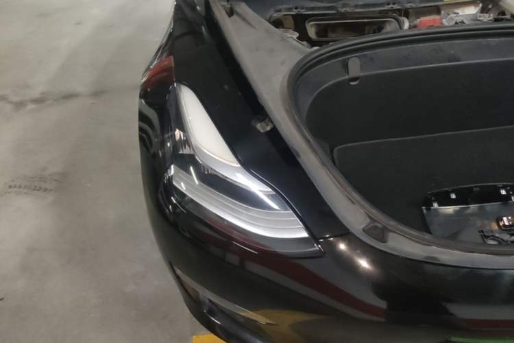 Used Tesla Model 3 2019 Long-Range All-Wheel-Drive Version Right Front Headlight