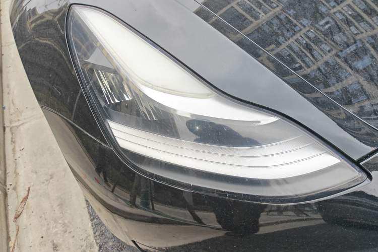 Used Tesla Model 3 2019 Standard Range Rear-Drive Upgraded Version Right Front Headlight