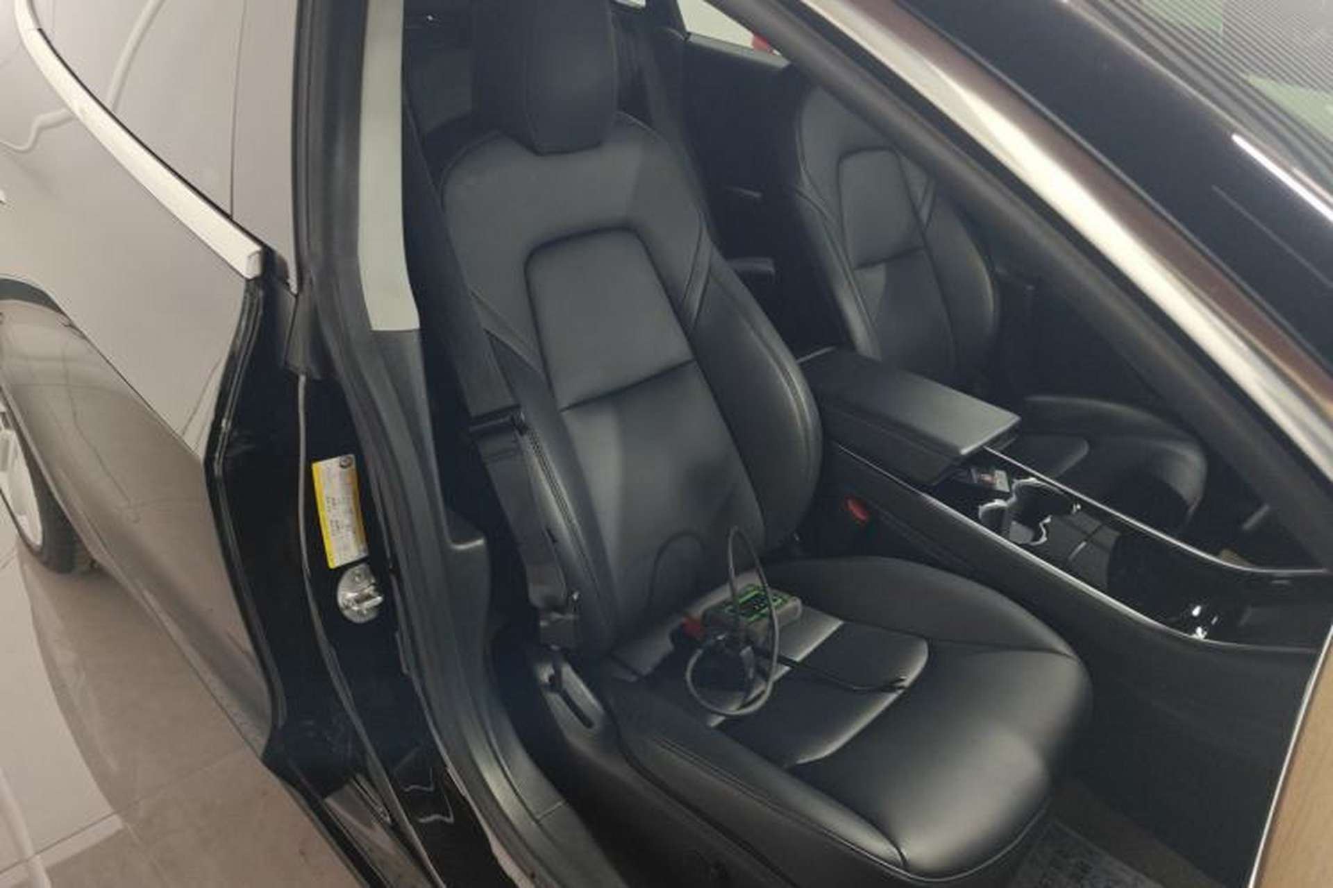 Used Tesla Model 3 2019 Standard Range Rear-Drive Upgraded Version Right Front Seat