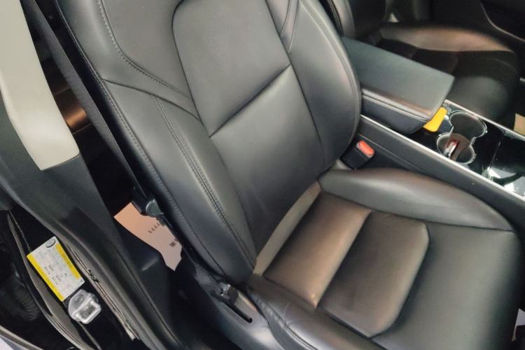 Used Tesla Model 3 2019 Standard Range Rear-Drive Upgraded Version Right Front Seat