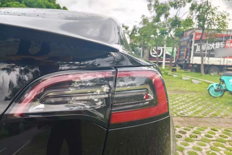 Used Tesla Model 3 2019 Performance High-Performance All-Wheel-Drive Version Right Rear Taillight
