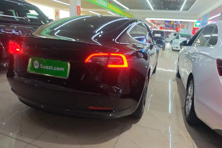 Used Tesla Model 3 2019 Standard Range Rear-Drive Upgraded Version Right Rear Taillight