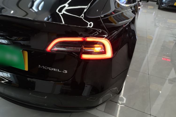 Used Tesla Model 3 2019 Standard Range Rear-Drive Upgraded Version Right Rear Taillight