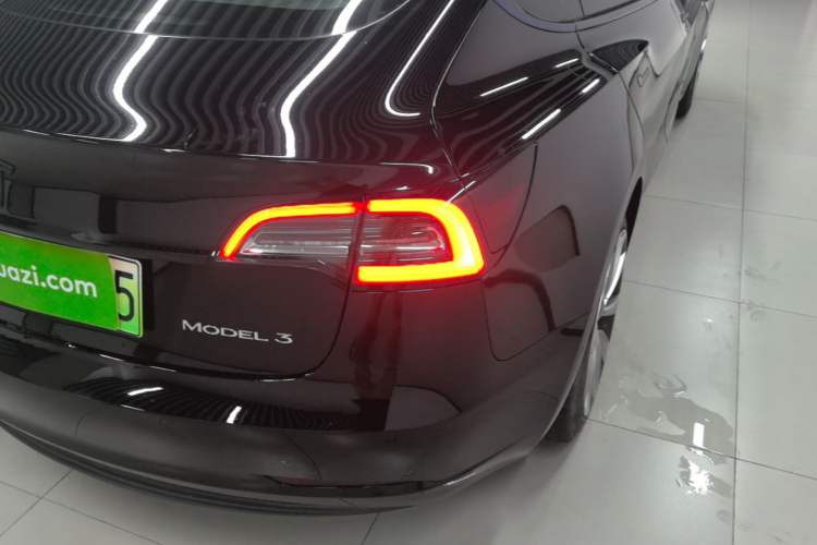 Used Tesla Model 3 2019 Standard Range Rear-Drive Upgraded Version Right Rear Taillight