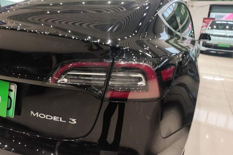Used Tesla Model 3 2019 Standard Range Rear-Drive Upgraded Version Right Rear Taillight