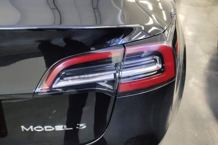 Used Tesla Model 3 2019 Standard Range Rear-Drive Upgraded Version Right Rear Taillight