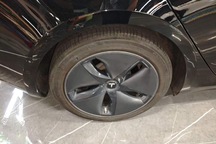 Used Tesla Model 3 2019 Standard Range Rear-Drive Upgraded Version Right Rear Wheel Hub