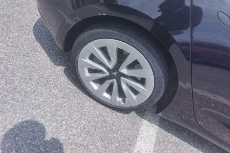 Used Tesla Model 3 2019 Standard Range Rear-Drive Upgraded Version Right Rear Wheel Hub