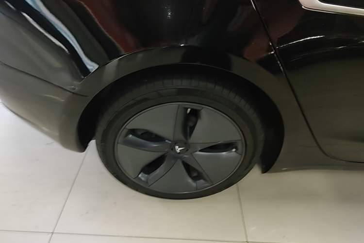 Used Tesla Model 3 2019 Standard Range Rear-Drive Upgraded Version Right Rear Wheel Hub