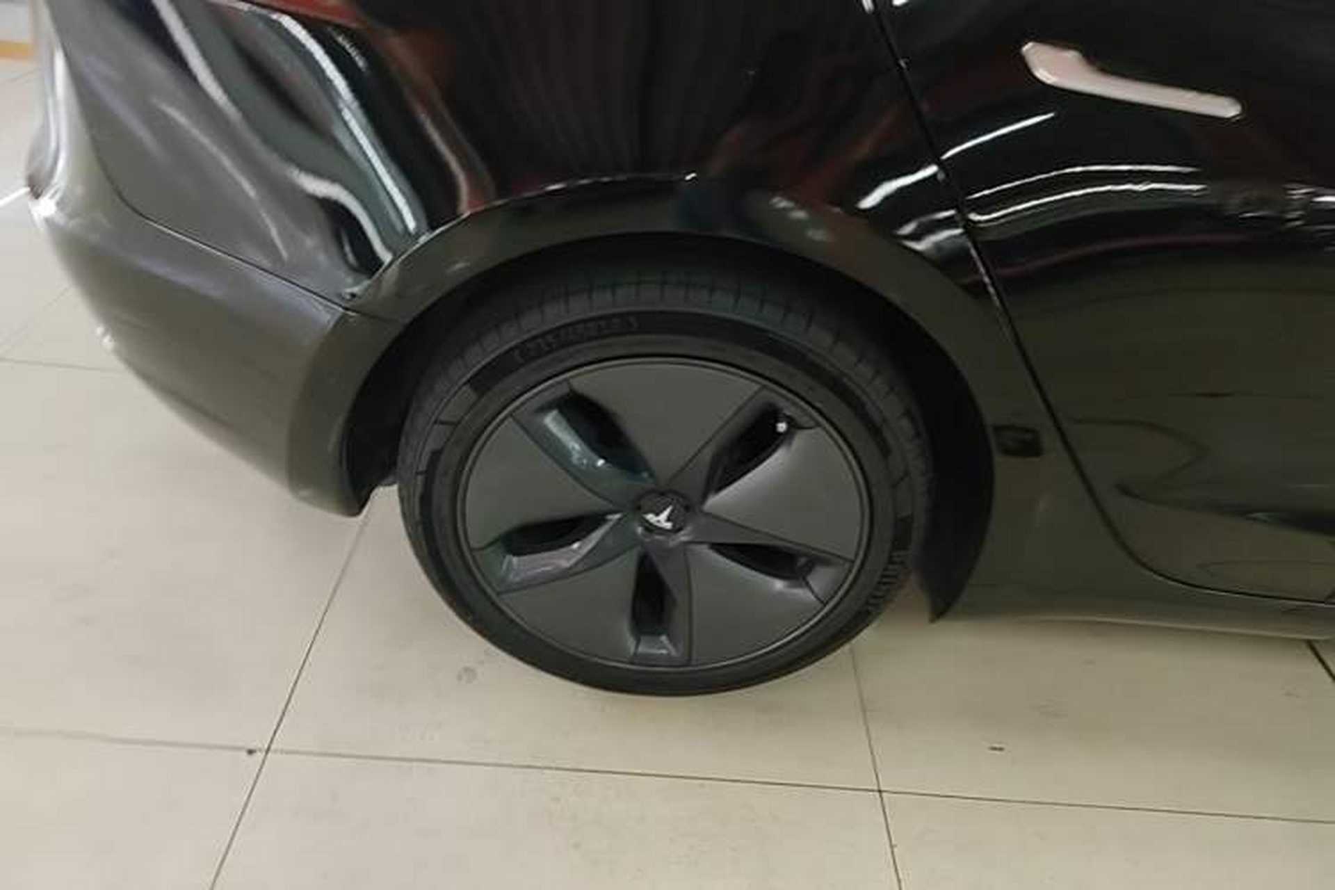 Used Tesla Model 3 2019 Standard Range Rear-Drive Upgraded Version Right Rear Wheel Hub