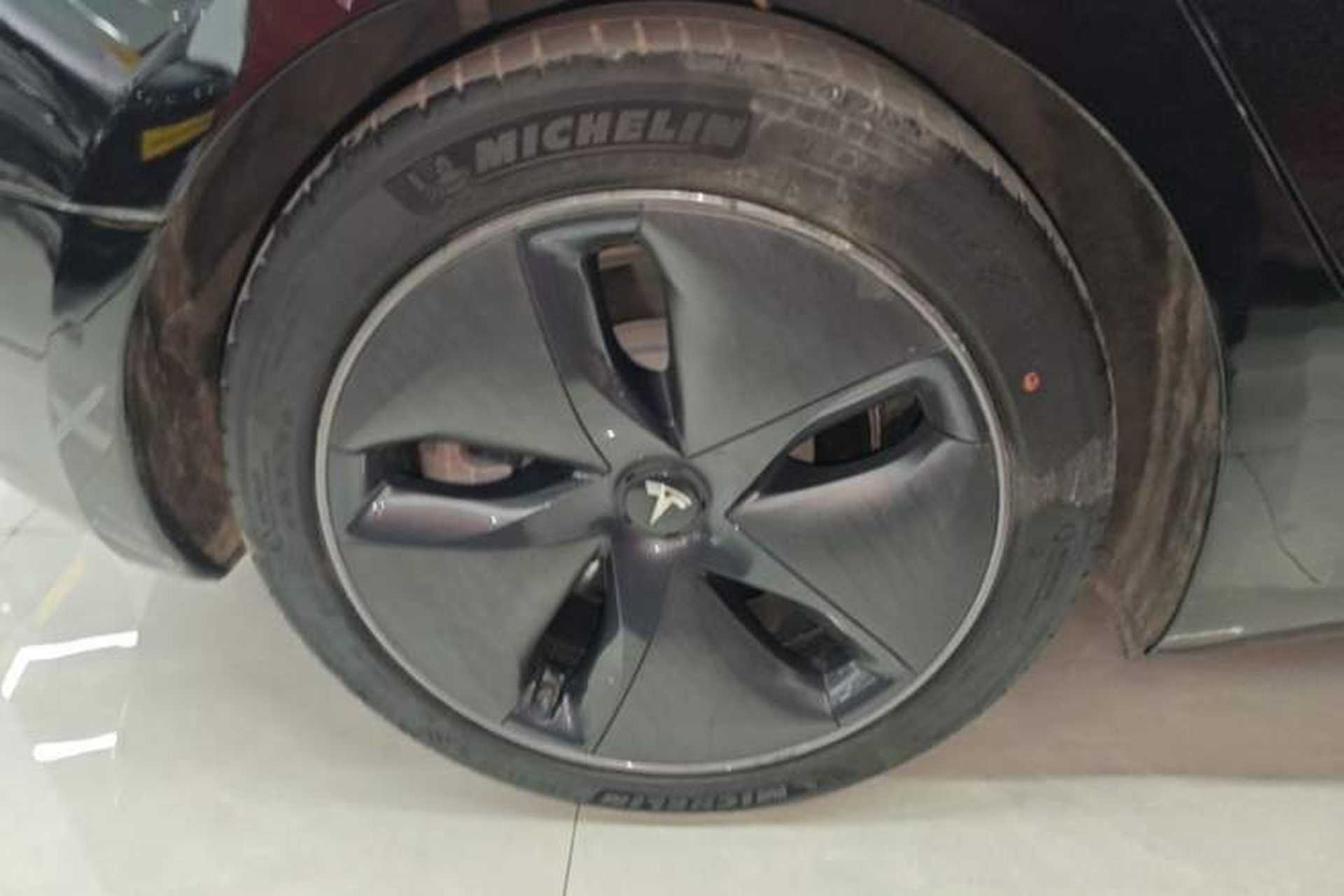 Used Tesla Model 3 2019 Standard Range Rear-Drive Upgraded Version Right Rear Wheel Hub