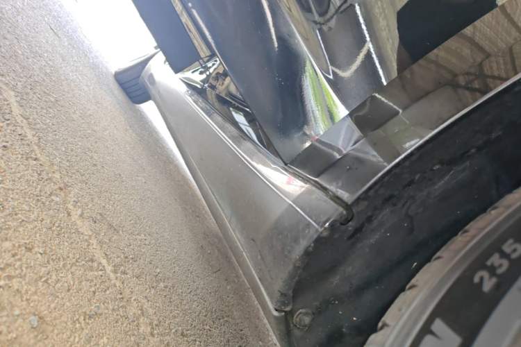 Used Tesla Model 3 2019 Standard Range Rear-Drive Upgraded Version Right Side Sill