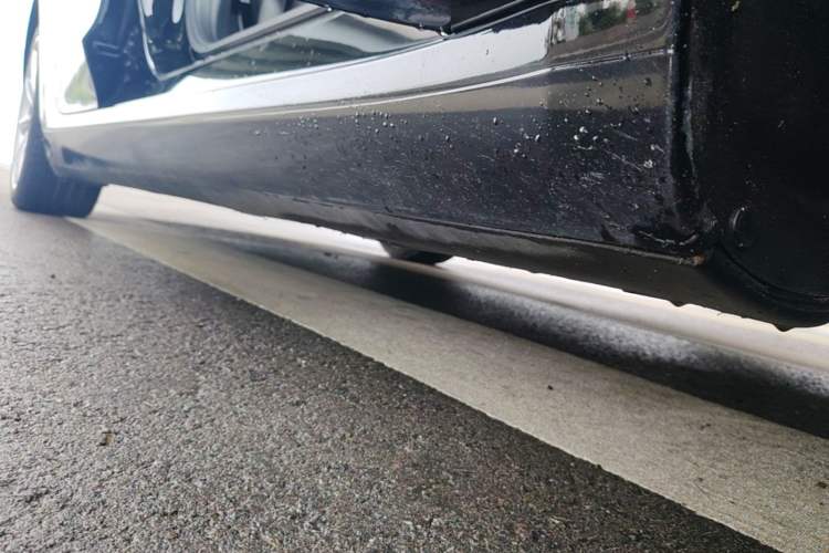 Used Tesla Model 3 2019 Standard Range Rear-Drive Upgraded Version Right Side Sill