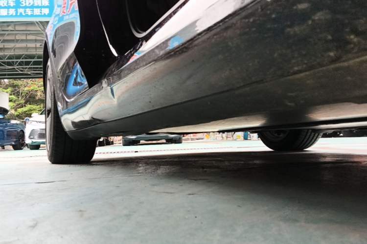 Used Tesla Model 3 2019 Standard Range Rear-Drive Upgraded Version Right Side Sill