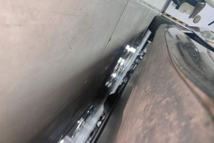 Used Tesla Model 3 2019 Standard Range Rear-Drive Upgraded Version Right Side Sill