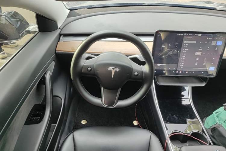 Used Tesla Model 3 2019 Standard Range Rear-Drive Upgraded Version Steering Wheel
