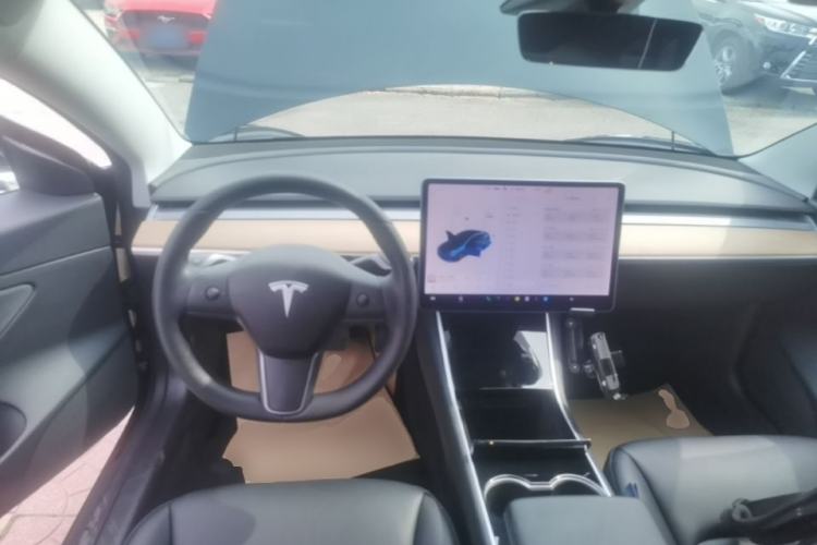 Used Tesla Model 3 2019 Long-Range All-Wheel-Drive Version Steering Wheel
