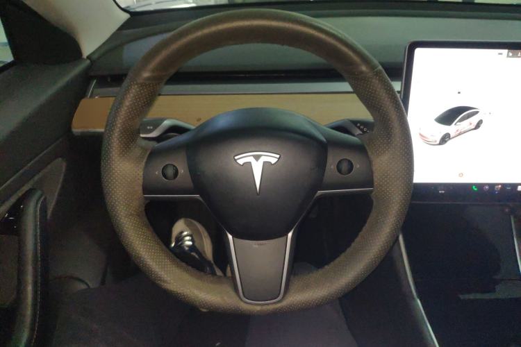 Used Tesla Model 3 2019 Long-Range All-Wheel-Drive Version Steering Wheel