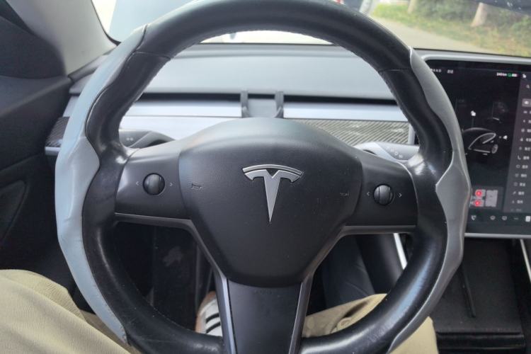 Used Tesla Model 3 2019 Long-Range All-Wheel-Drive Version Steering Wheel