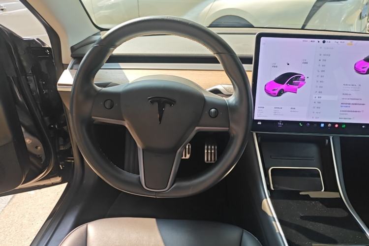 Used Tesla Model 3 2019 Long-Range All-Wheel-Drive Version Steering Wheel