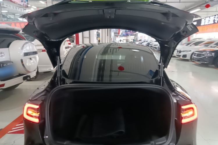 Used Tesla Model 3 2019 Standard Range Rear-Drive Upgraded Version Trunk