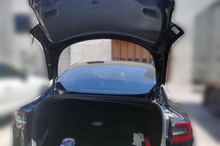 Used Tesla Model 3 2019 Long-Range Rear-Wheel-Drive Version Trunk