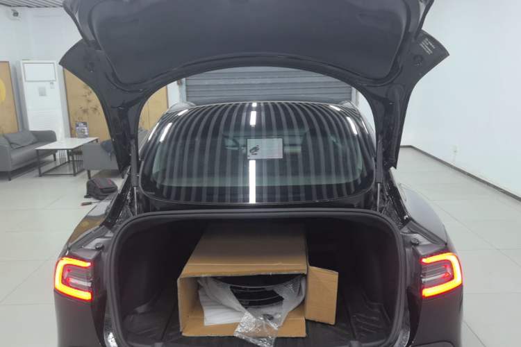 Used Tesla Model 3 2019 Standard Range Rear-Drive Upgraded Version Trunk