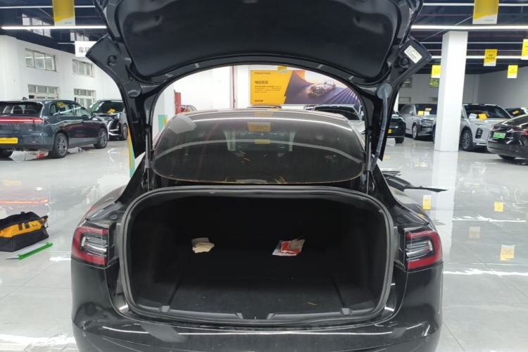 Used Tesla Model 3 2019 Long-Range Rear-Wheel-Drive Version Trunk