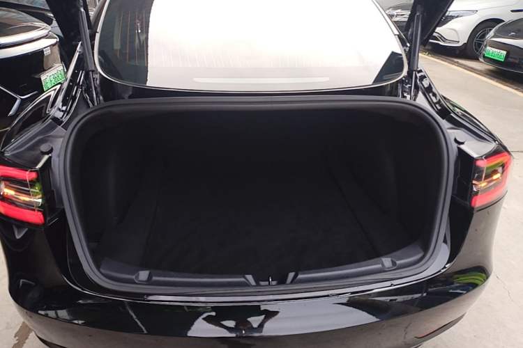 Used Tesla Model 3 2019 Standard Range Rear-Drive Upgraded Version Trunk