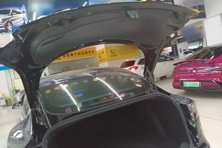 Used Tesla Model 3 2019 Long-Range Rear-Wheel-Drive Version Trunk