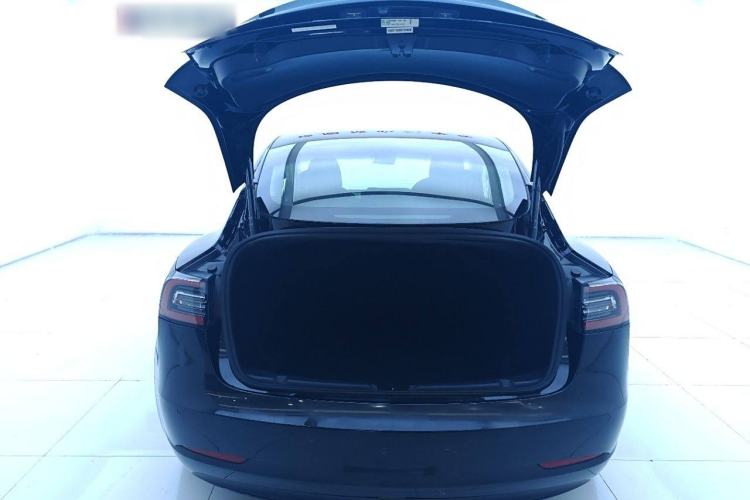Used Tesla Model 3 2019 Long-Range All-Wheel-Drive Version Trunk