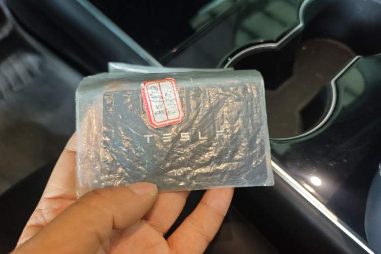 Used Tesla Model 3 2019 Long-Range All-Wheel-Drive Version Vehicle Key