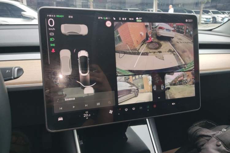 Used Tesla Model 3 2019 Long-Range Rear-Wheel-Drive Version Audio And AC Panel
