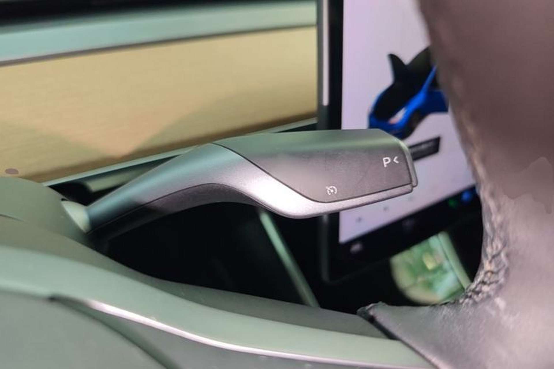 Used Tesla Model 3 2019 Standard Range Rear-Wheel Drive Upgraded Version (52 kWh) Center Console