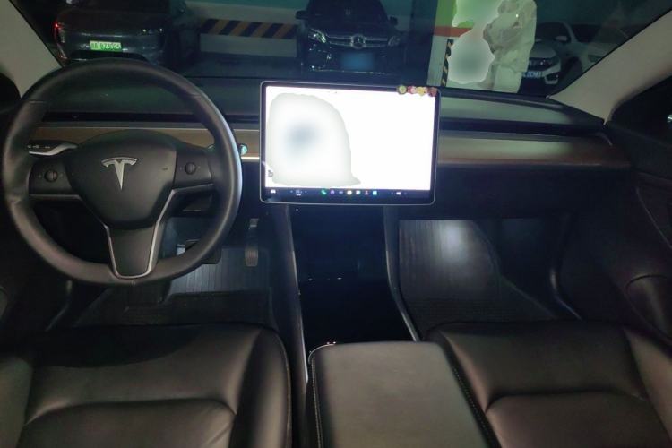 Used Tesla Model 3 2019 Long-Range All-Wheel-Drive Version Center Console