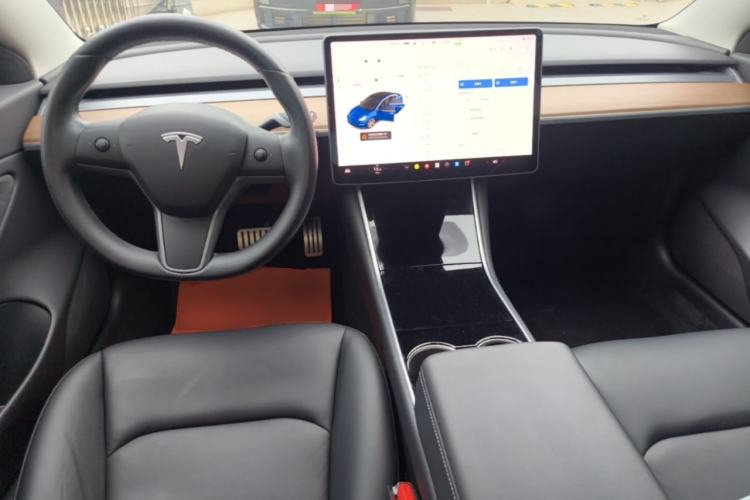 Used Tesla Model 3 2019 Performance High-Performance All-Wheel-Drive Version Center Console