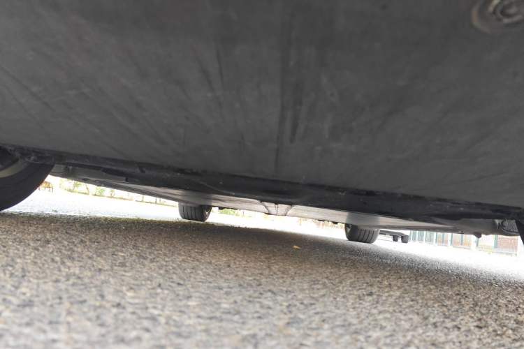 Used Tesla Model 3 2019 Long-Range All-Wheel-Drive Version Chassis Front